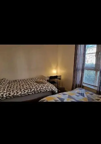 1 Cozy Bedroom Near Airport And Centre 3people